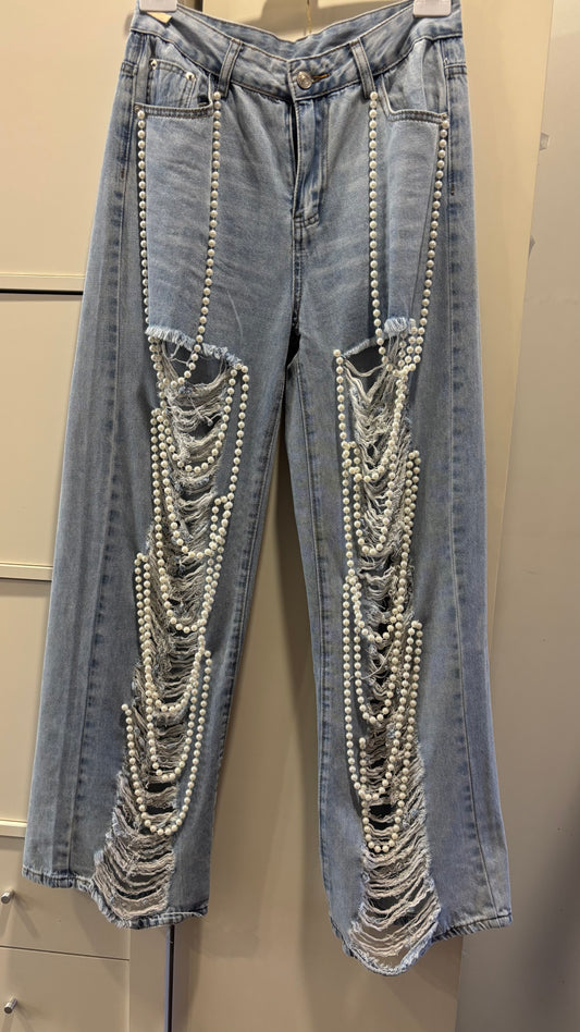 Ripped Jeans mit Perlen