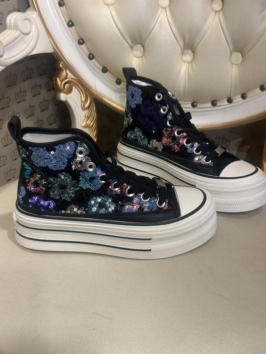 Glitzernde Sneaker